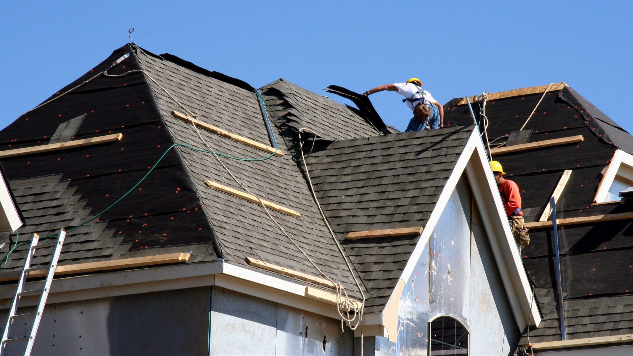 Top Considerations When Choose Services For Roofing