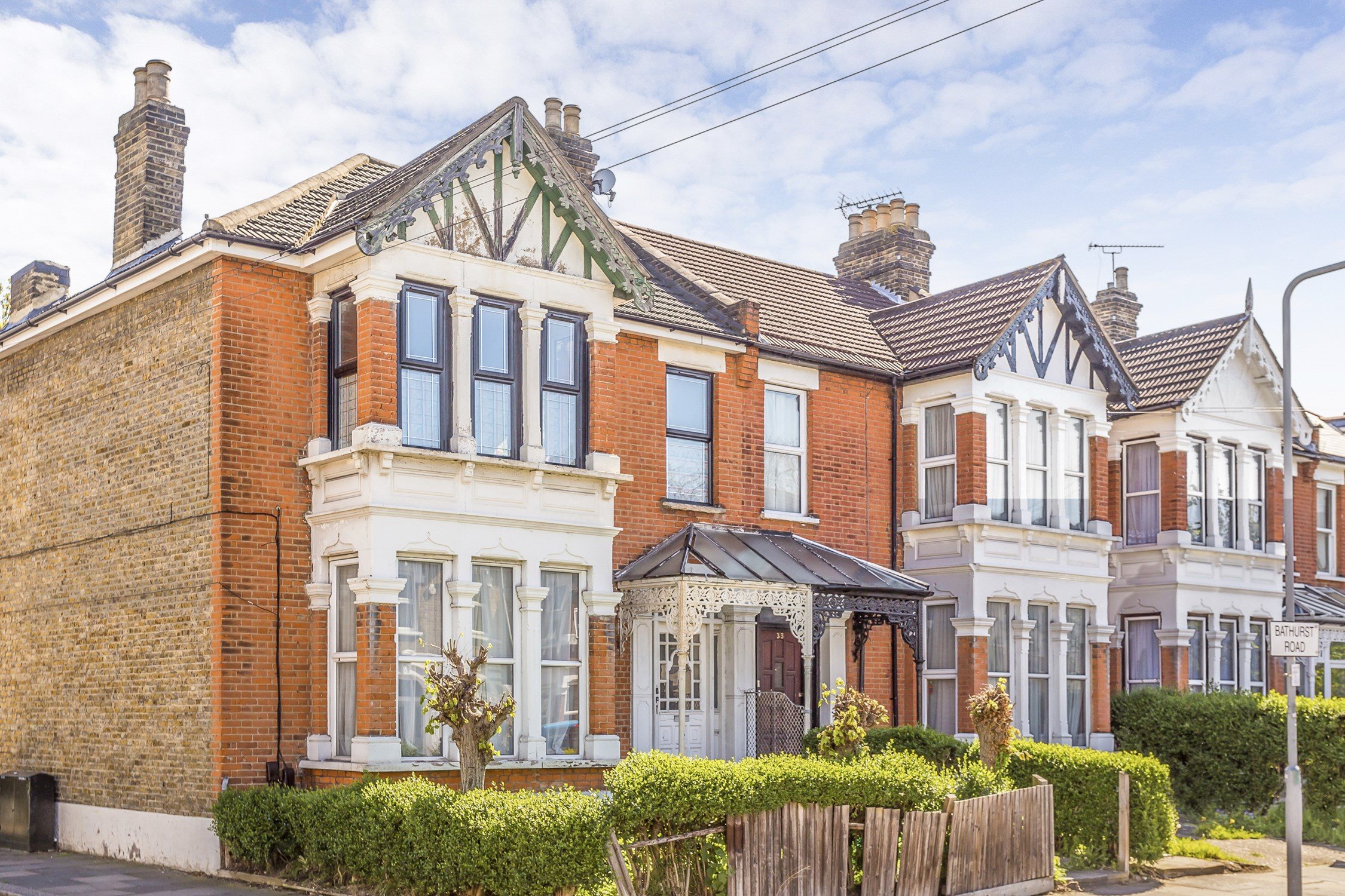 Why Ilford Is An Ideal Location For Home-Buyers