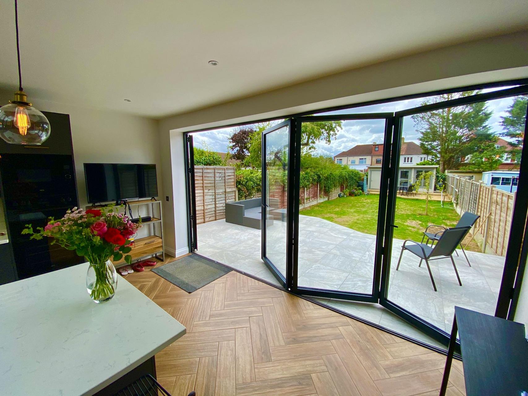 House Extension Specialists- How To Hire Reliable Professionals?