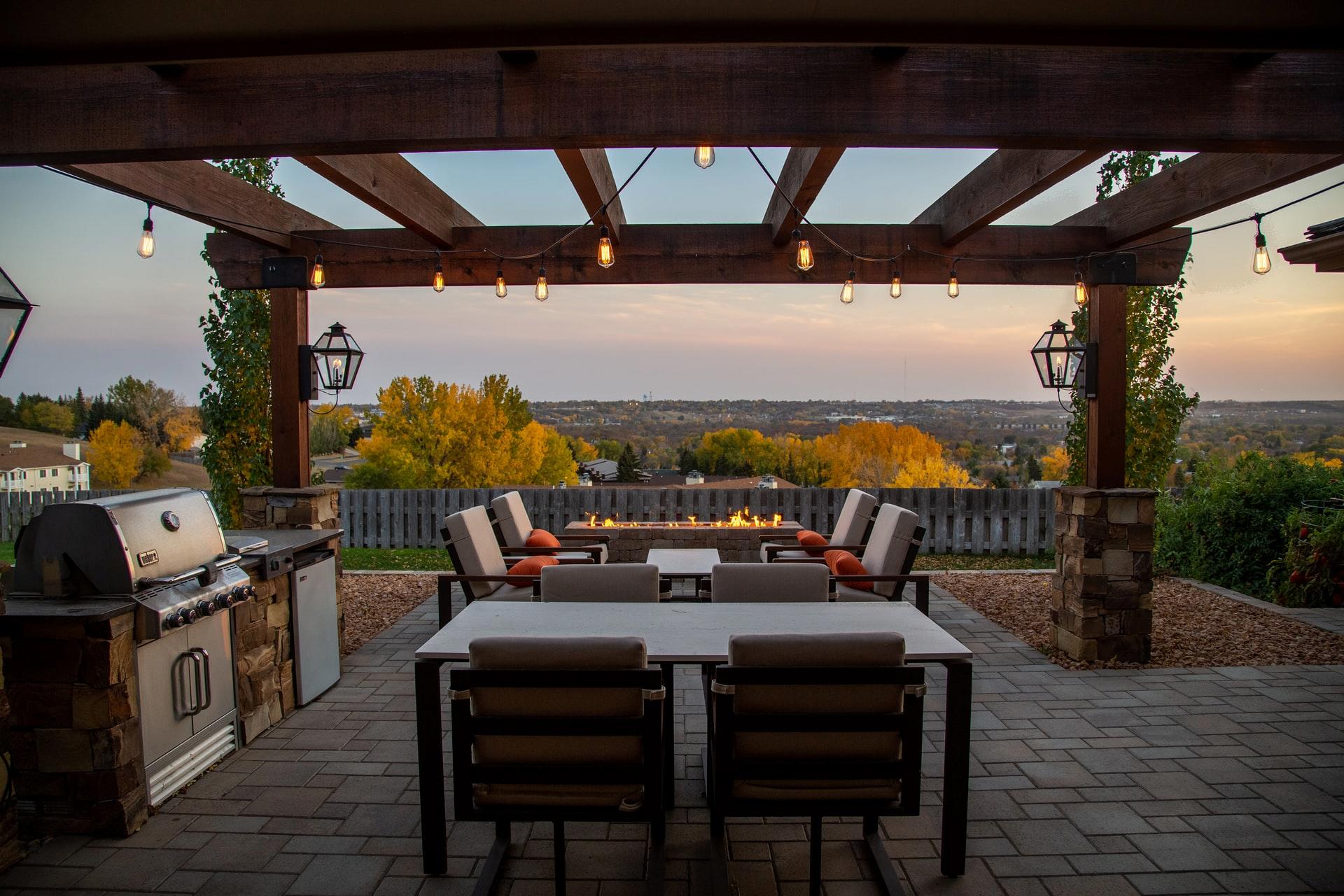 What Factors Affect Pergola Selection For Your Backyard?